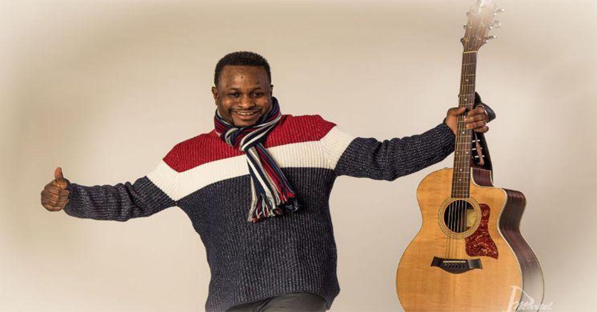 Mos B guiterist