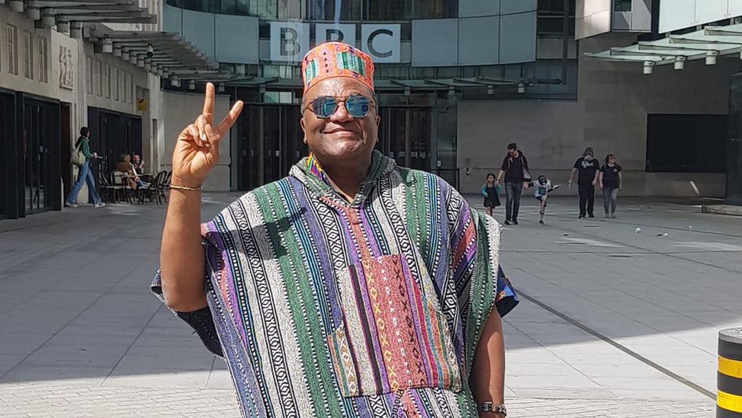 BBC's Voice of Africa, Hassan Arouni, bids farewell after 30 years of journalism excellence.