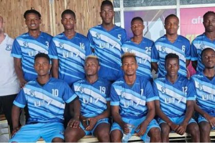 Coach Sebastian Bowles Aims to Forge Professional Players in 10 Months
