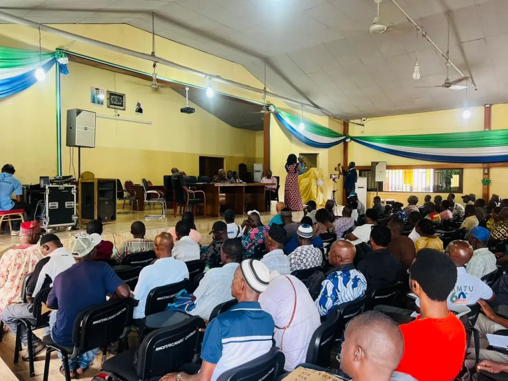 Milton-Margai-University-Lecturers-Receive-Severance-Pay-3.jpg Over 500 Milton Margai University Lecturers Receive Severance Pay After Dispute