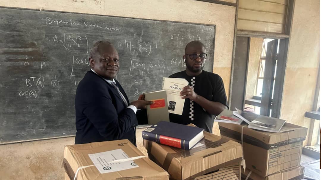 Emmanuel Saffa Abdulai receive books from UK Sierra Leone Emmanuel Saffa Abdulai receive books from UK Sierra Leone