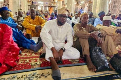 Massive Welcome for Ady Macauley as He Observes Jumah Prayers at Jami'ul Baitullah Mosque, Fourah Bay