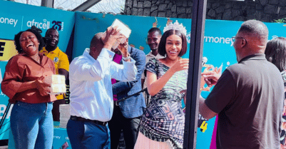 Suad Baydoun Receives Le 1 Billion Cash Prize as Housemates Salone Season 4 Officially Closes Suad Baydoun Receives Le 1 Billion Cash Prize as Housemates Salone Season 4 Officially Closes